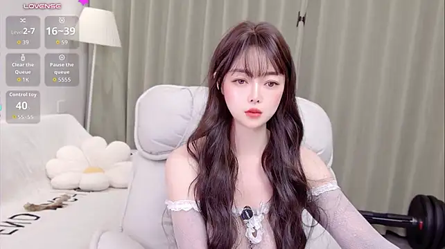 Uikyy1 - 要站在光里 不要光站在那里