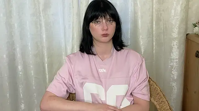 JeanineCasewell - lick my lips close cam