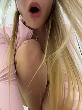 Liza_risky - Talk to repairmen ask them to check me