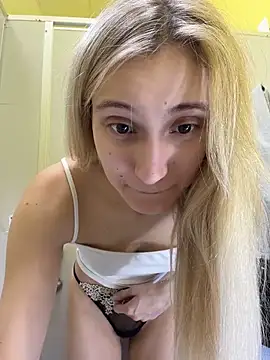 Pink_Kiss - Massage tits under top 🥵🥵