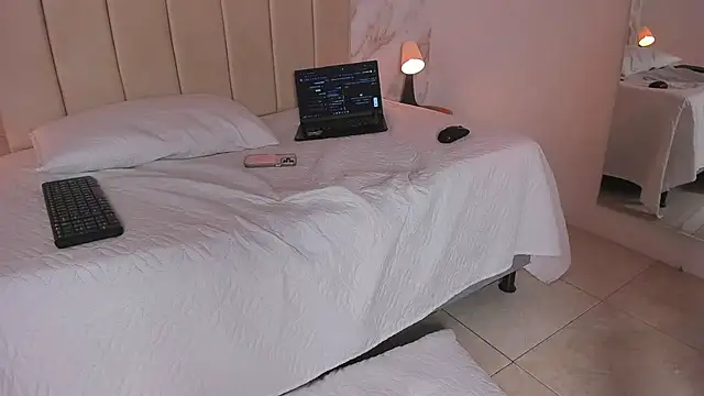 Catalina_222 - Tits out & oil & massage🍒😈