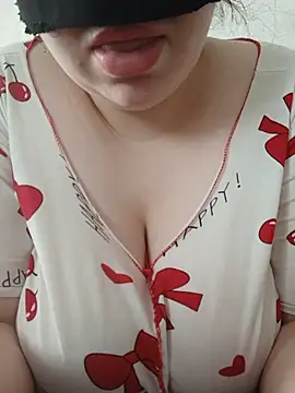 Sanae_hwaya - اشيل ملابسي كلها🍑🥵