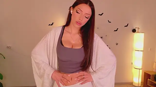 Tinapie - lick my lips close to cam 💦