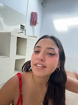 MeggyMae_ - slaps on your tits