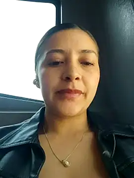 Alana_69 - Tits out jumping with the bus🥵🔥