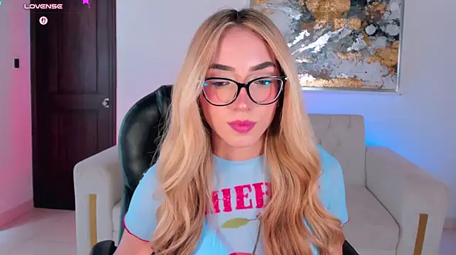 SophieLafont - Oil on my 💦🍈🍈