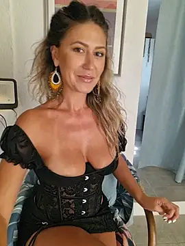 CelynaRoss - Squirt