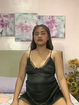 YaraSmith - fuck my dildo until I cum😜💦