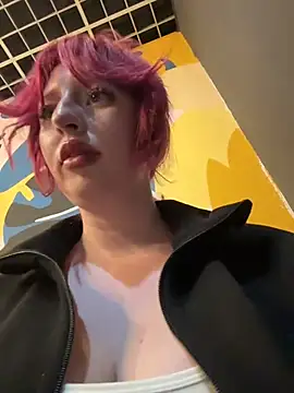 RonnieKiss - Suck tits