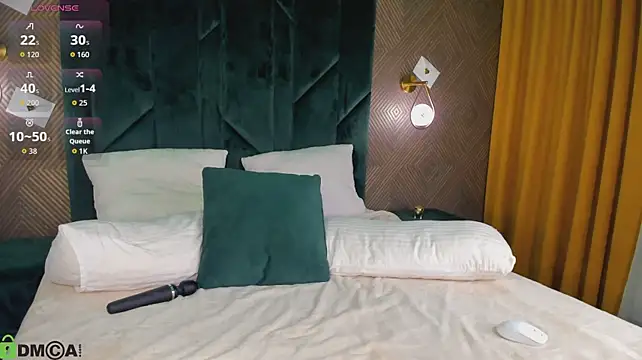 Anneta_Hart - play with pussy under pants 💖