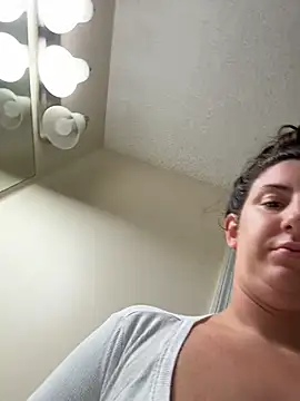 Sweetsirenn - topless no cover outside 1 min lap