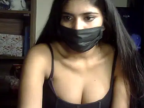 Lusty_butter - boob show