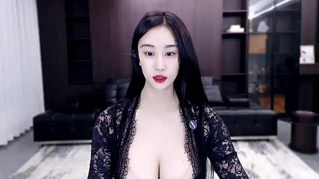 Lucky__Yuner - 趴在沙发上 勾引哥哥