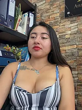 _Sarah-Office1 - DOMI NO MERCY ON CLITORIS