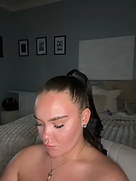 MaddisonWhitex - Ride Pillow