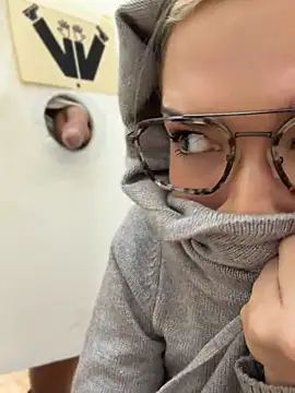 Nicoleevien - Suck 2 DICK! OPEN DOOR! LT=Video🎁