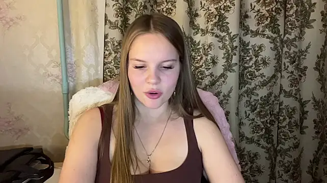 Peekinside - look at the outfit today <3