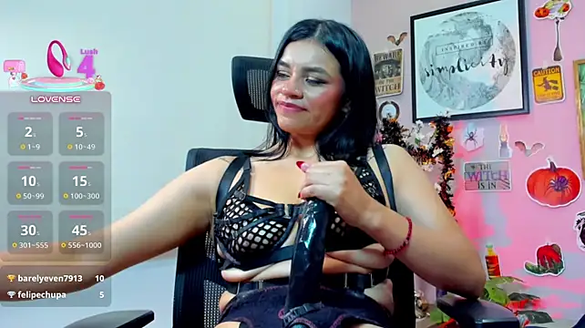 Julia-roberths - play boobs put cream on nipples