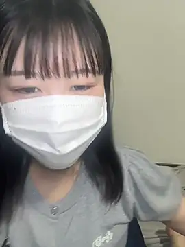 Eina_aa - 上の服脱いでおっぱいどん🫶🏻