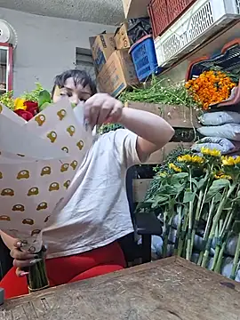 Isa_bella95 - Full naked in shop