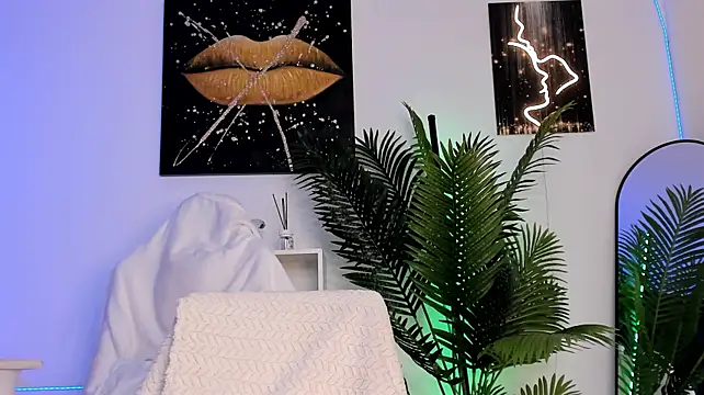 AnyssyaHot - squirt show
