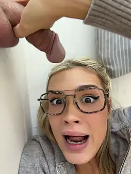 Nicoleevien - Suck 2 DICK! OPEN DOOR! LT=Video🎁
