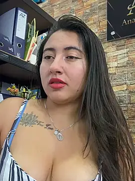 _Sarah-Office1 - 🍑show sexy butt on public🍑