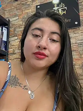 _Sarah-Office1 - 🍑show sexy butt on public🍑