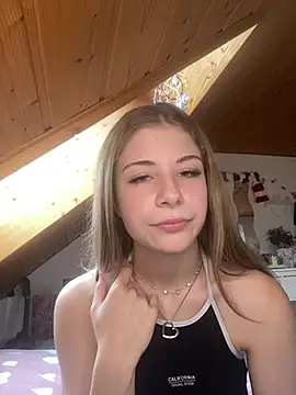 MilaRoseee - Squezze my Boobs 💦🔥