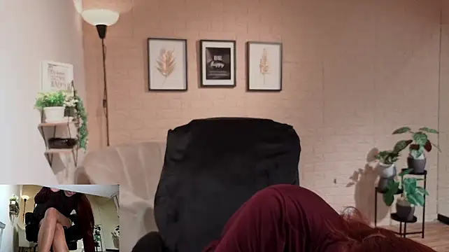 MissOffice_ - I would love to suckle at the office💋