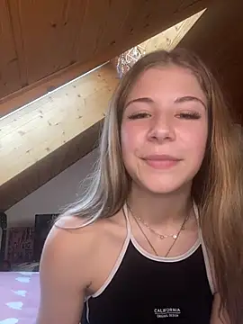 MilaRoseee - Squezze my Boobs 💦🔥