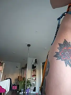 LucidLucy - Dildo riding cumshow last tip gets vid