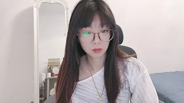 Angel_81 - 有没有资本介入一下 我太难了！！！