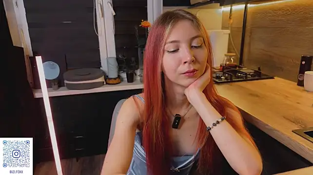 Izi-fox - masturbate pussy
