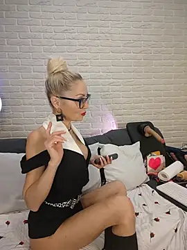 Milforja - Show me tits