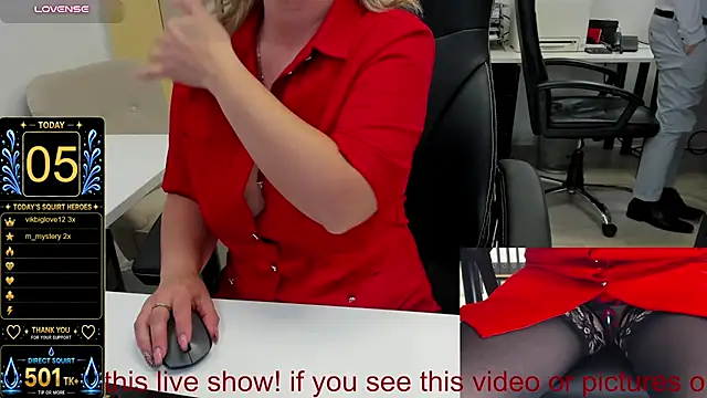 Squirt_milf_viktoria - PANTIES OFF