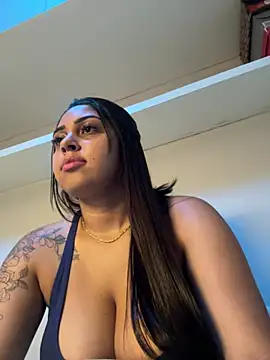 Diana_pepper - enfiar brinquedos no cuzinho