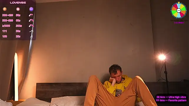 VunderSEX - Naked pillow riding