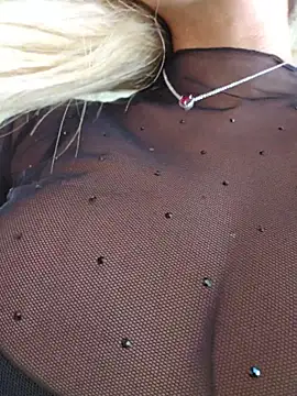 Pretty_roxxyy - DOMI CONTROL ON MY CLIT UNTIL SQUIRT💦