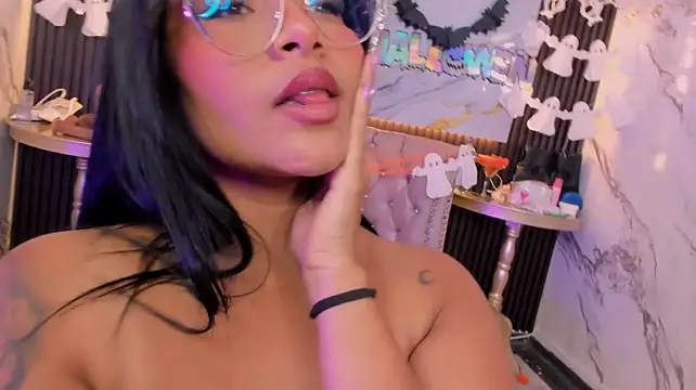 Megan_hugeboobs - Huge Tits Appreciation 💎