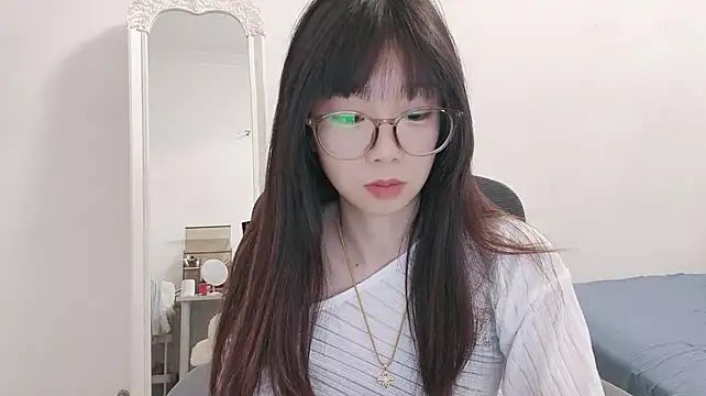 Angel_81 - 有没有资本介入一下 我太难了！！！