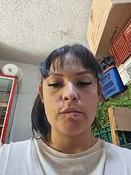 Isa_bella95 - Full naked in shop