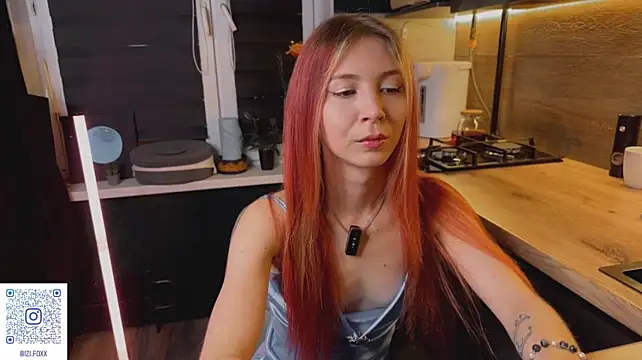 Izi-fox - masturbate pussy