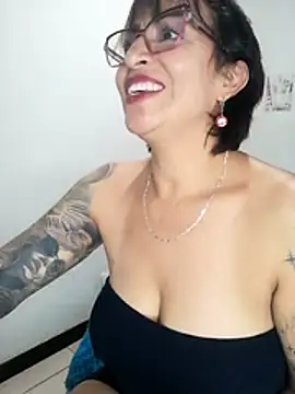 Missrouge_tattoo - red ass