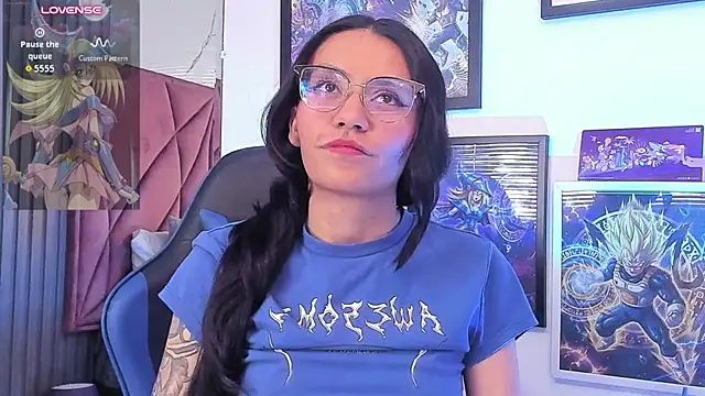 EviieGothell - Spanks ass x10