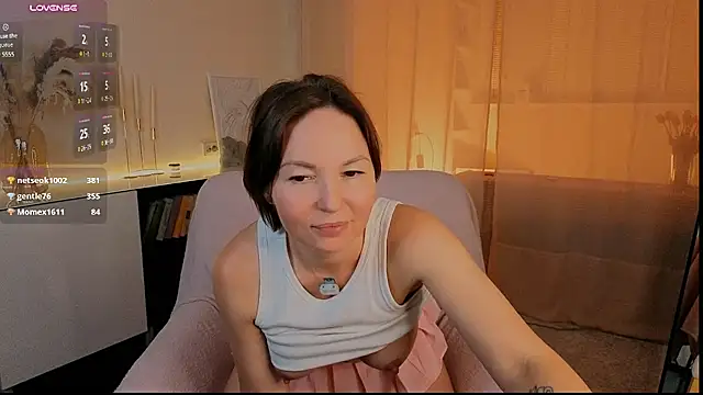 Alice_Sunrise - show boobs