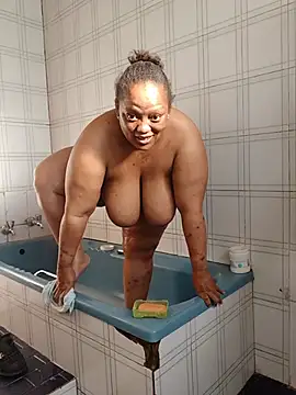 BBW123MILF - Kissing