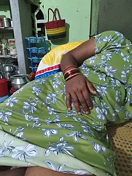 Tamilselviroja- - 🥰 full body oil massage 😍
