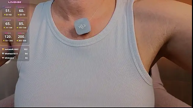Alice_Sunrise - show boobs