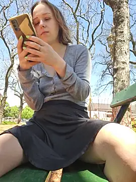 Public_Katrisha - Flash my nipples